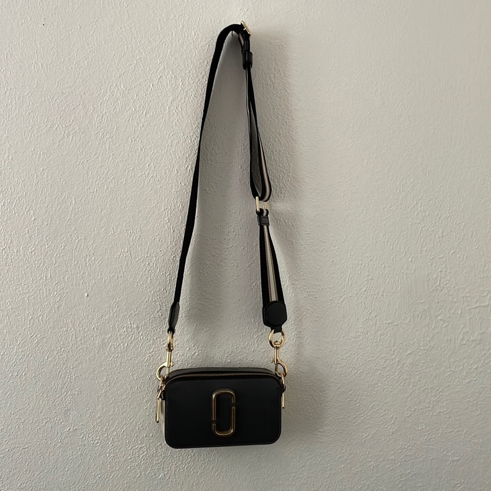 MARC JACOBS The Snapshot